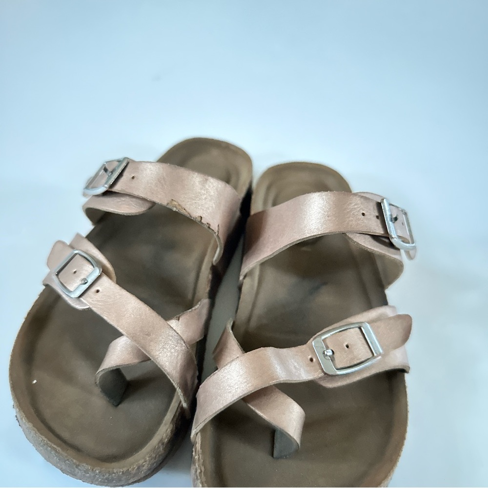 Gold Sandals - Picture 2 of 6
